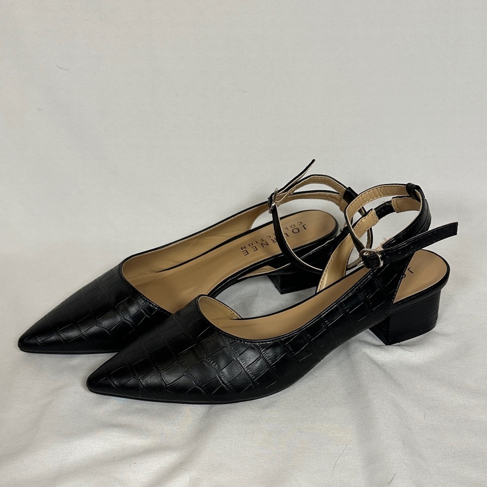 Journee Collection Black Croc-Embossed Heels
